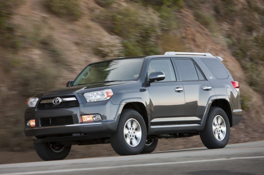  Toyota 4Runner 2010 года  (фото 55 из 84)